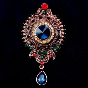 European, Baroque Sparkling Rhinestones Brooch, Lapel Pin, Vintage inspired